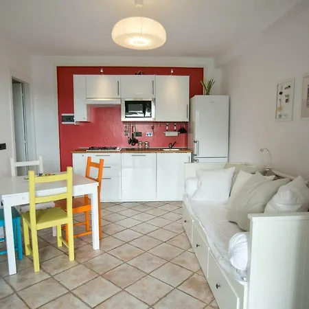 Casa Erbaea Diano San Pietro